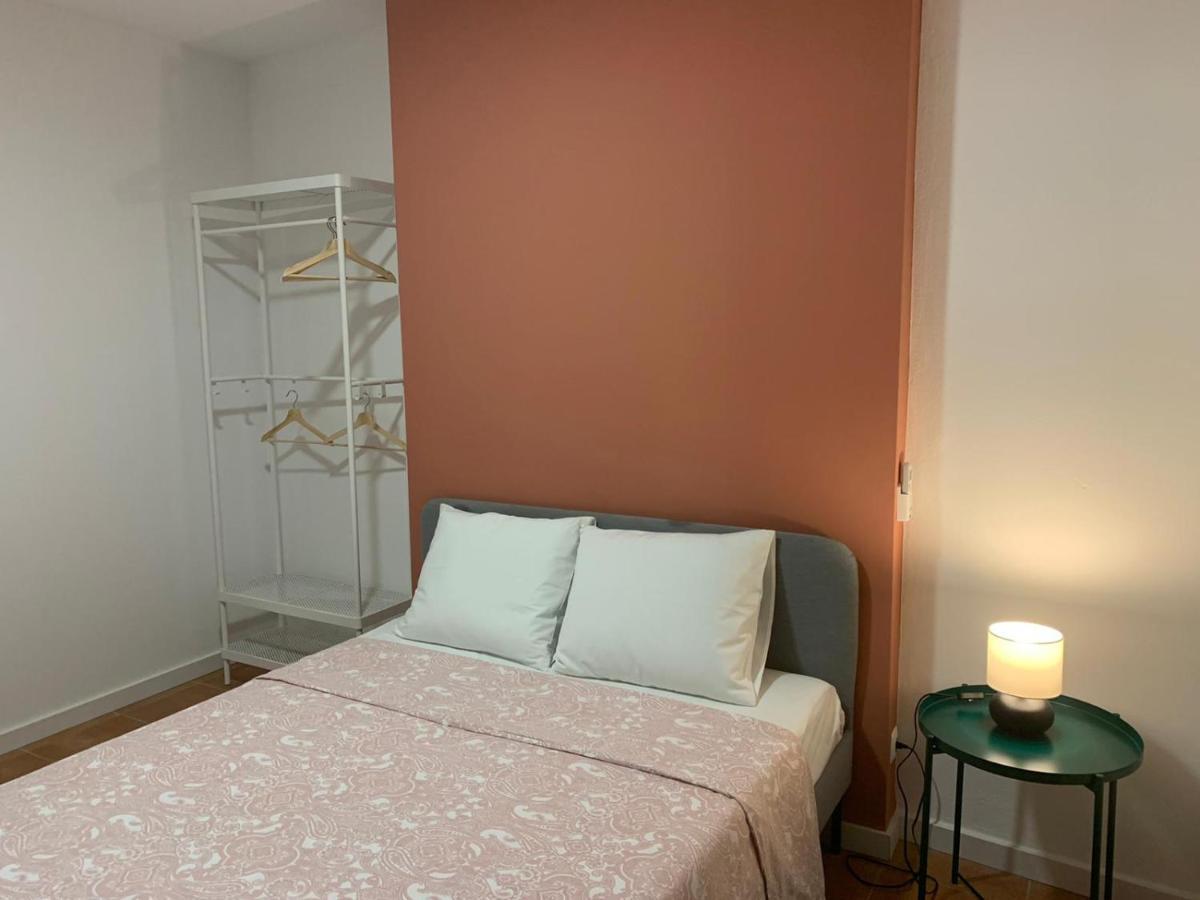 Casa Mineira Guest House Феррейраш Экстерьер фото