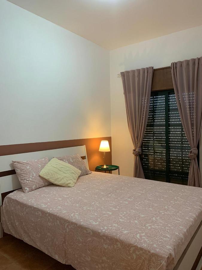 Casa Mineira Guest House Феррейраш Экстерьер фото