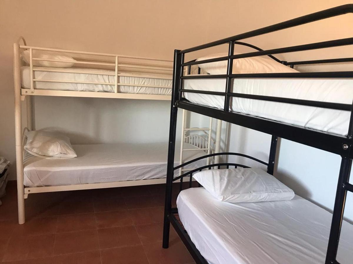 Casa Mineira Guest House Феррейраш Экстерьер фото