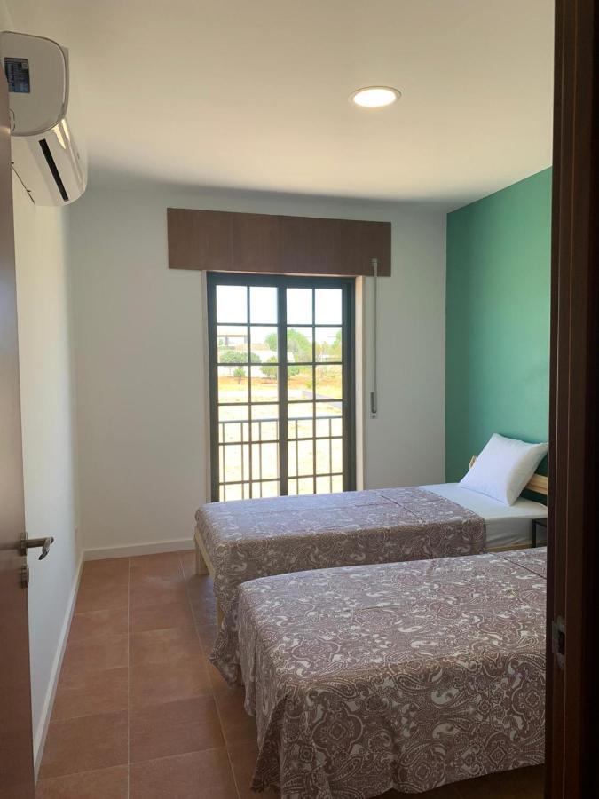 Casa Mineira Guest House Феррейраш Экстерьер фото
