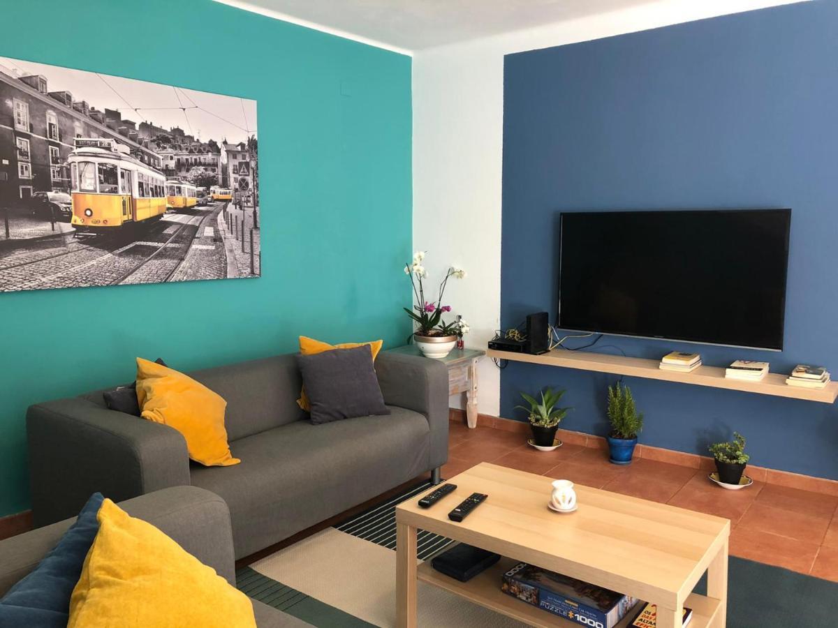 Casa Mineira Guest House Феррейраш Экстерьер фото